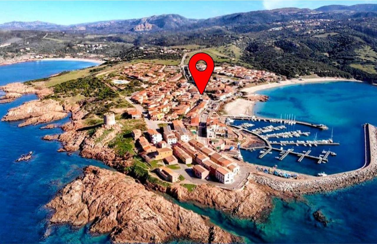 Relax Family House Al Mare Apartamento Isola Rossa Exterior foto